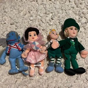 Set of 4 Wizard of Oz stuff animal dolls